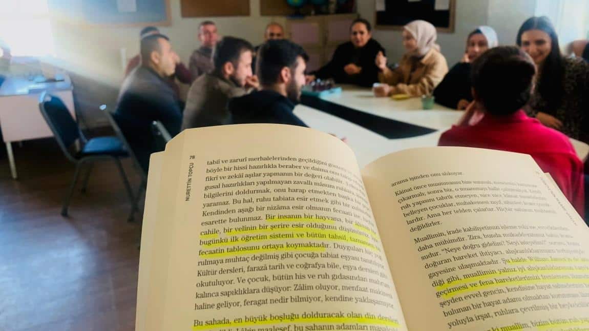 Öğretmen Okumaları Projesi-Fatih Sultan Mehmet İlkokulu Öğretmenleri olarak Öğretmen Okumaları Projesi  kapsamında 
